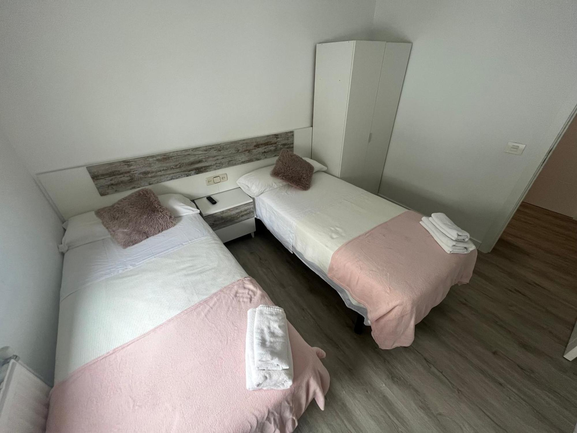 Pension Luzia - Optional Auto Check-In Pamplona Ngoại thất bức ảnh